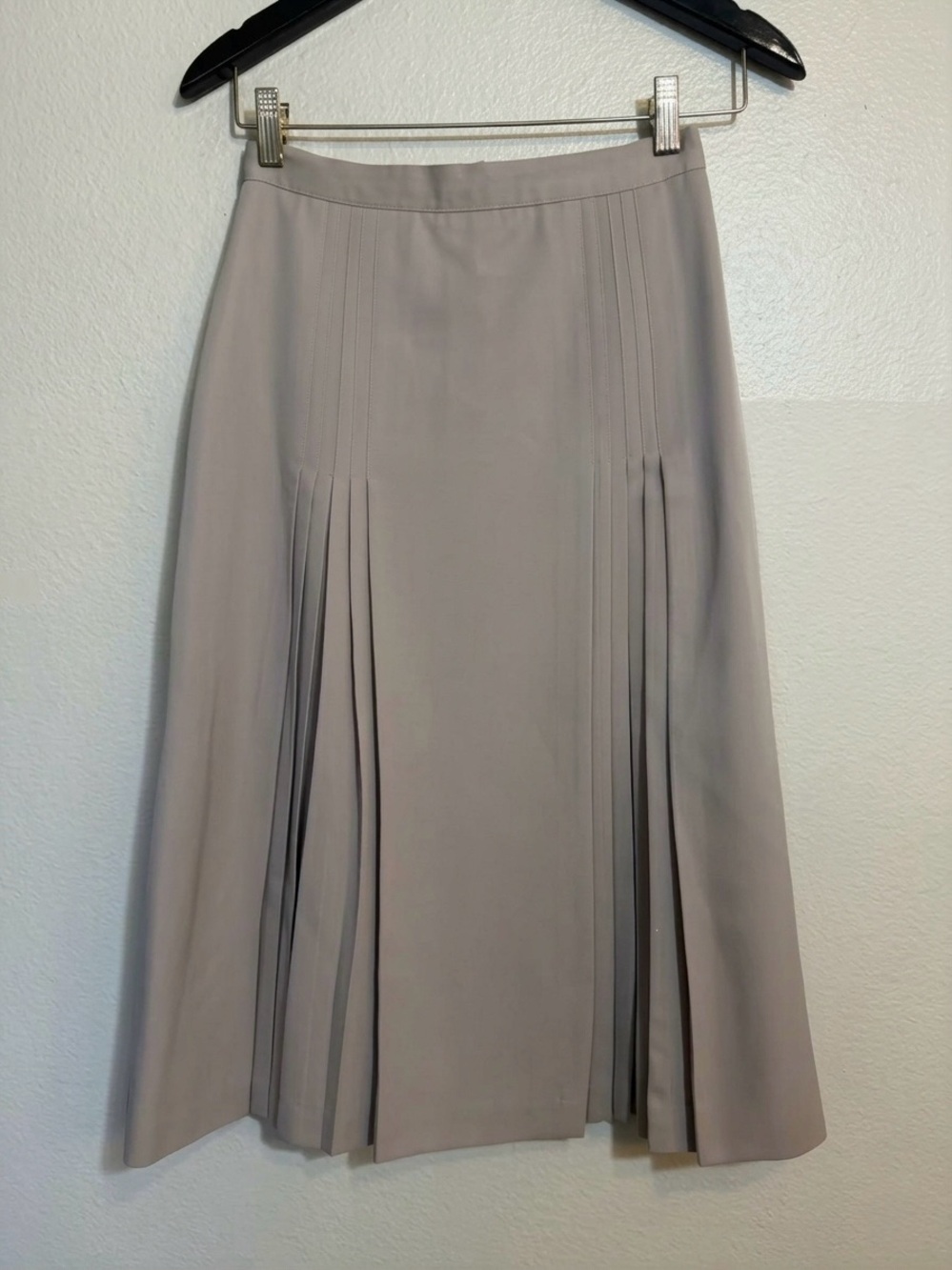 Vintage Lady Winthrop 100% Pure Wool Pleated Midi Skirt Taupe Beige Size Small